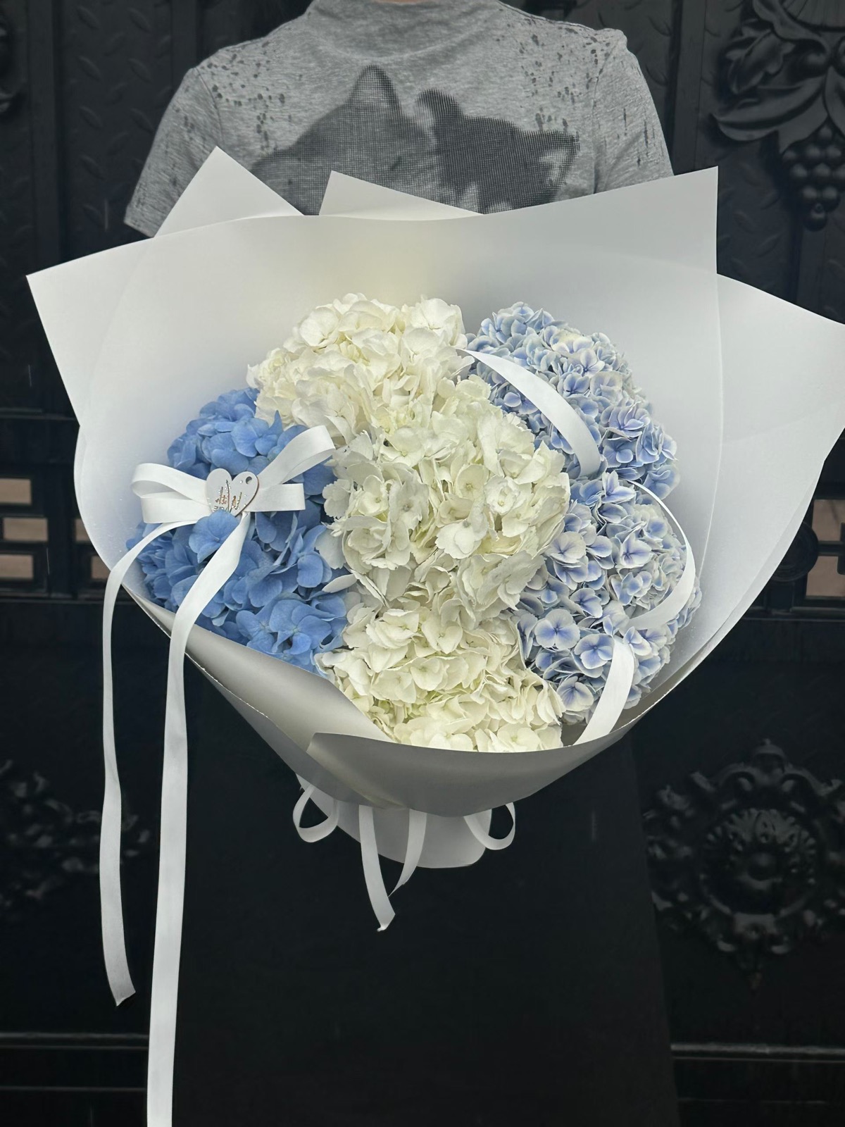 杭州蓝白绣球花束实拍｜生日、纪念日和感谢花礼