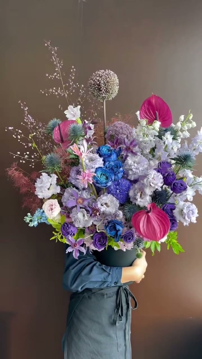 杭州蓝紫高级感花桶实拍视频｜七夕纪念日高端花礼